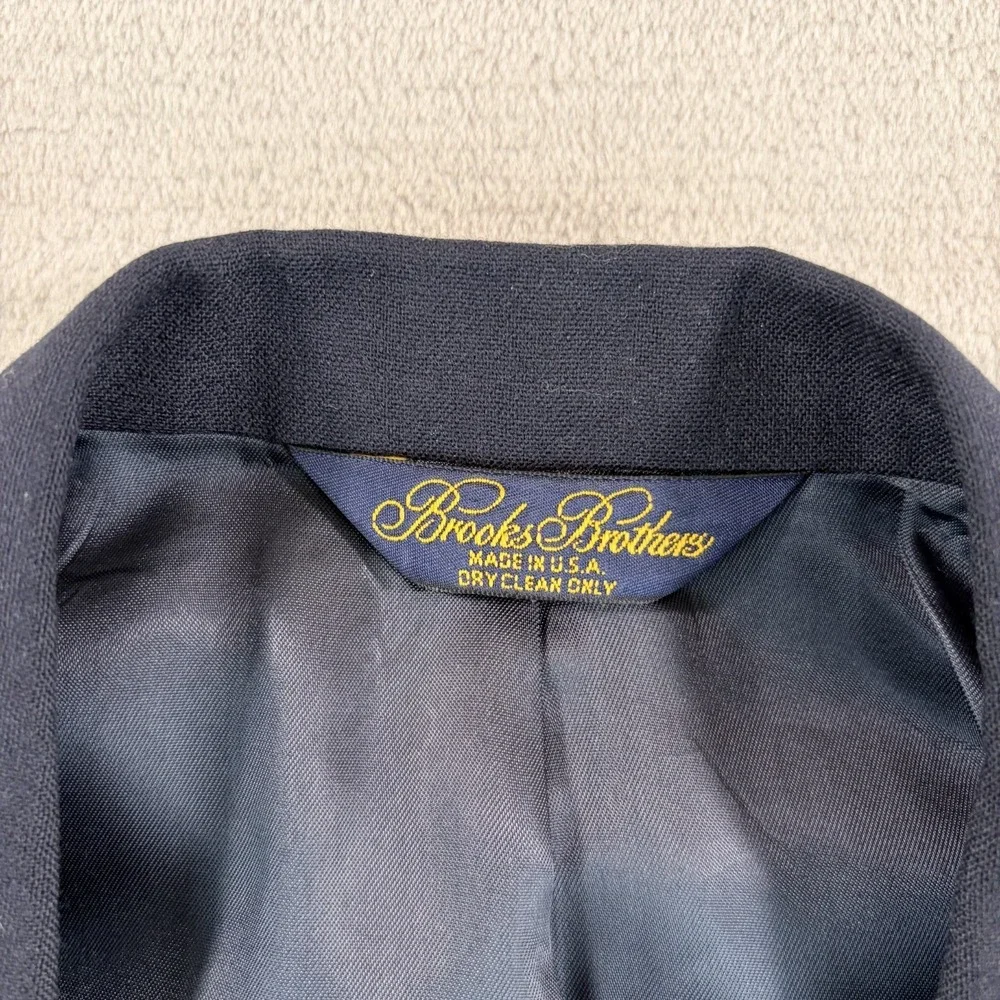 Vintage Brooks Brothers Brooksease Navy Hopsack Gold Button Blazer 44L Made USA